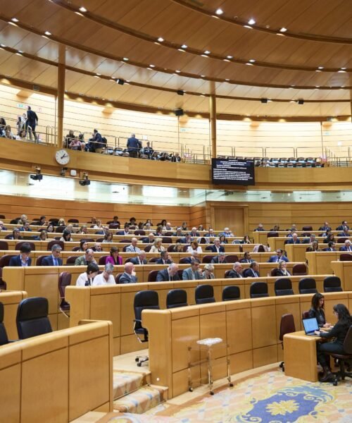 Claves del acuerdo entre el PP y Vox para las listas del Senado: ¿dónde cede Abascal?, ¿en qué provincias se retira Feijóo?