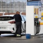 La recaudación fiscal crece un 10% pese al desplome en los impuestos a los carburantes