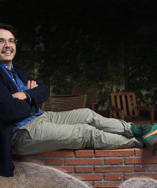 Carlos García Miranda revive clásicos juveniles como ‘Física o química’: “Los adolescentes tienen un móvil para todas sus preguntas, pero no siempre da la mejor respuesta”