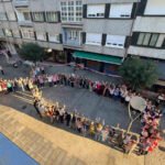 Boiro sumou forzas contra o cancro cunha cadea humana no centro da vila