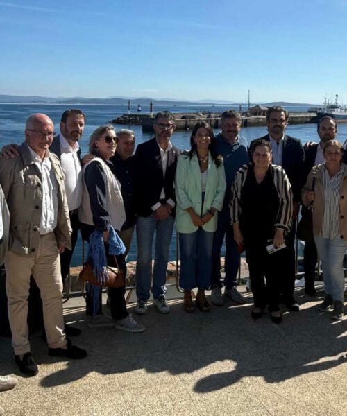 Diego Calvo di que en Ribeira hai “un goberno estable” e chama a preparar as municipais desde as xerais